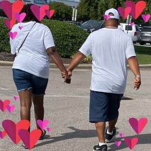 Meet your Posher, Lora